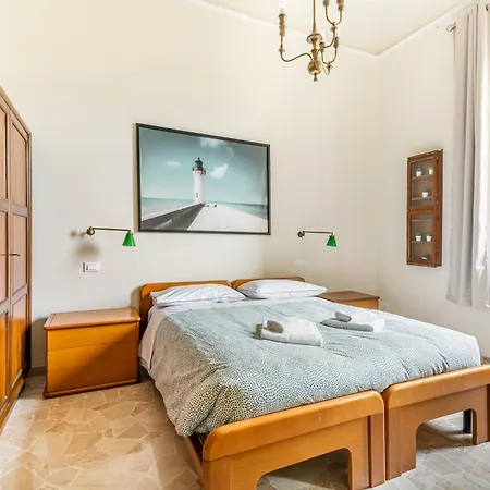 Bright Apartment With Private Garden And Balcony Firenze Esterno foto
