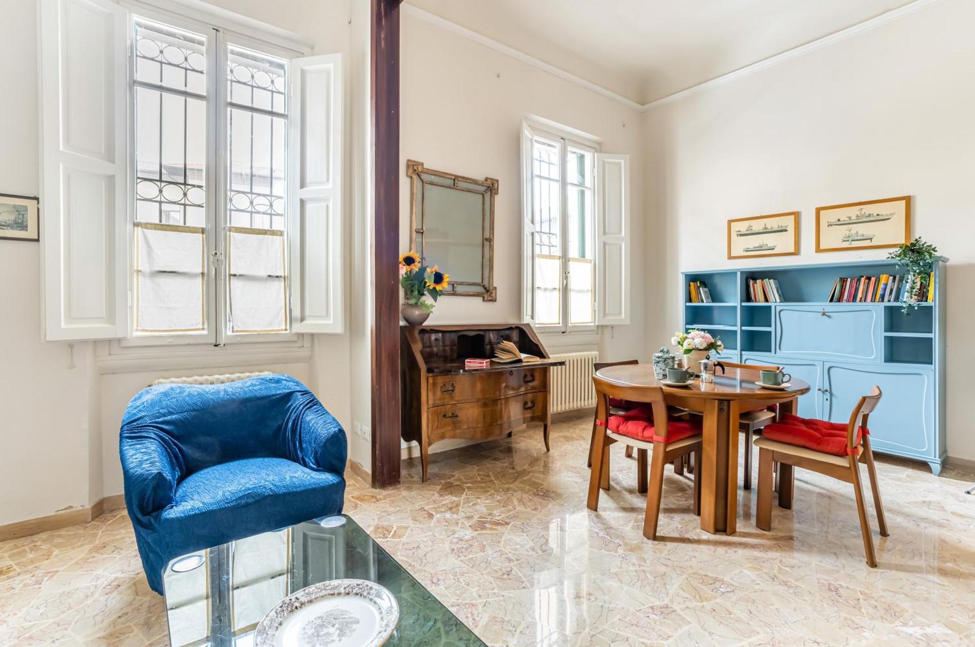 Apartment Bright With Private Garden And Balcony Florenz
