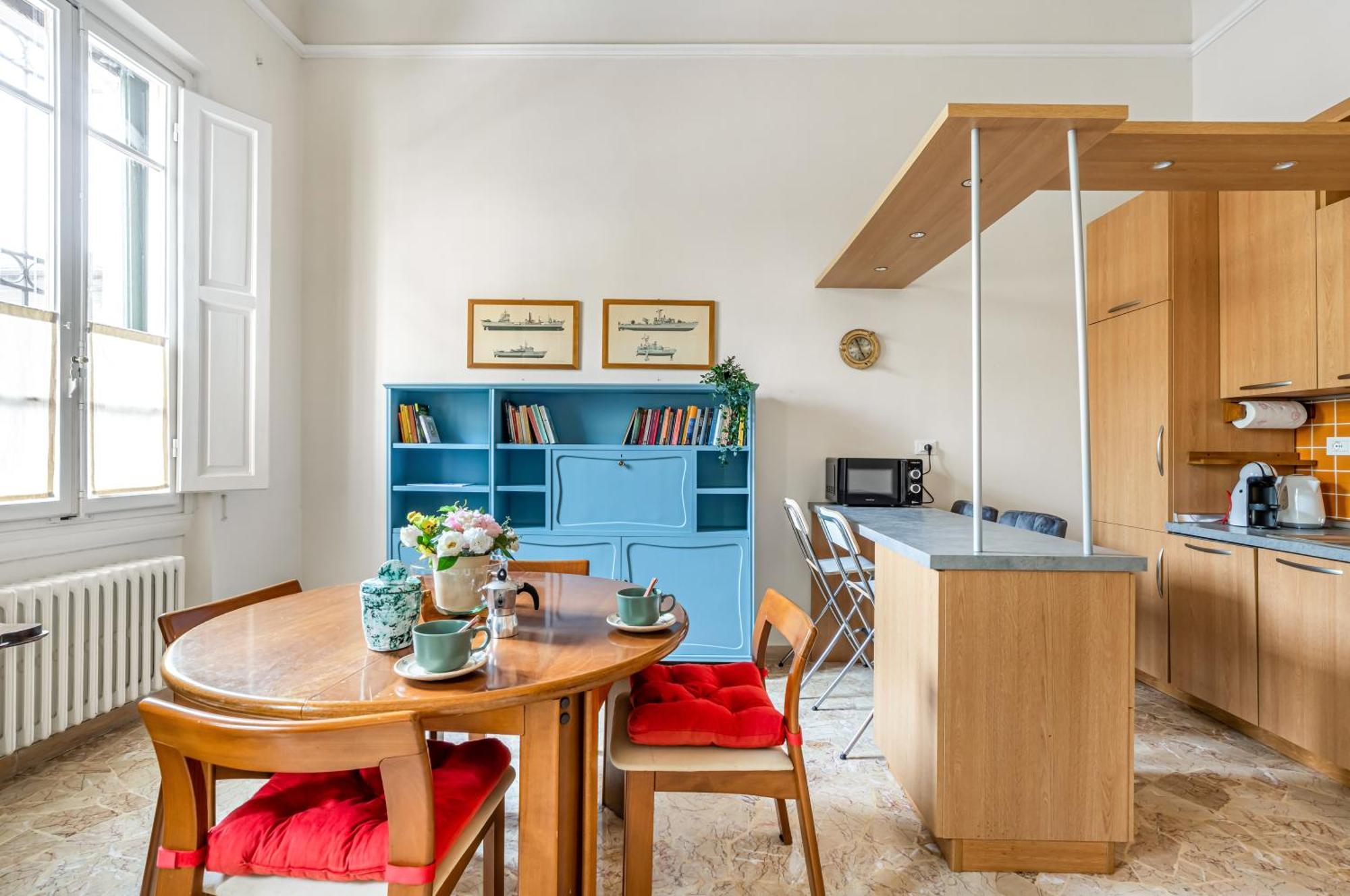 Apartment Bright With Private Garden And Balcony Florenz